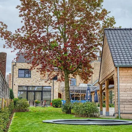 't Oud Gemeentehuis Hotel Poelkapelle