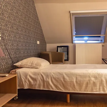 't Oud Gemeentehuis Hotel Poelkapelle
